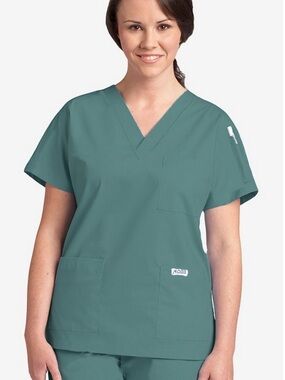 Women's V-Neck MOBB Scrub Top in Lagoon S